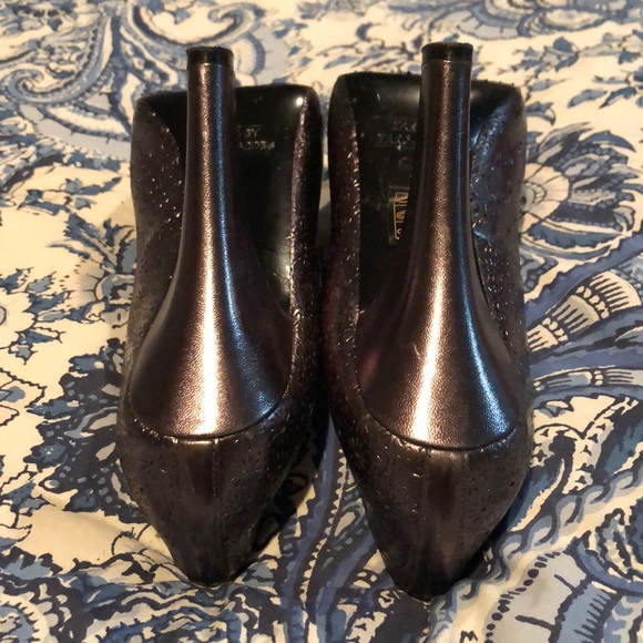 Marc by Marc Jacobs shoes - Picture 6 of 6